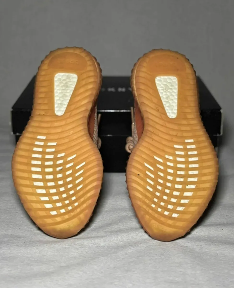 Adidas Yeezy Boost Apricot – Size 4 - Image 3