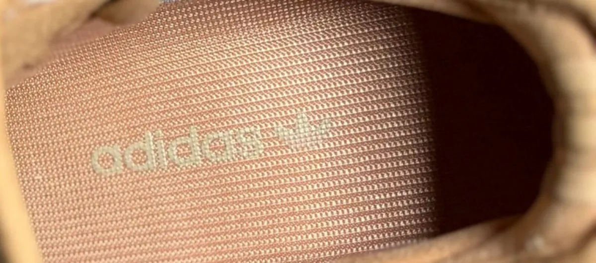 Adidas Yeezy Boost Apricot – Size 4 - Image 4