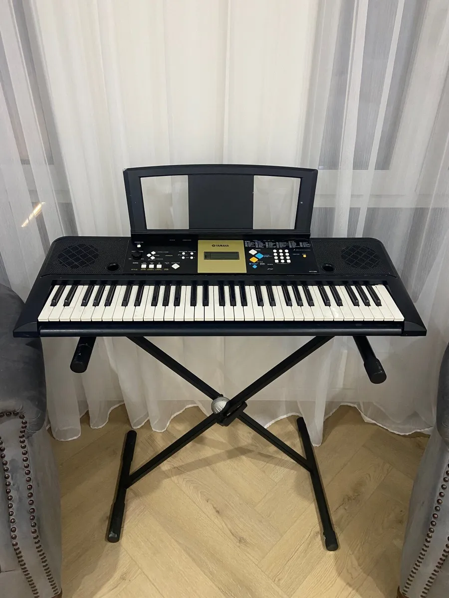 Piano keyboard Yamaha - Image 3
