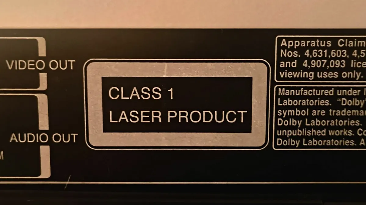 Toshiba DVD Video Player SD 230E - Image 3