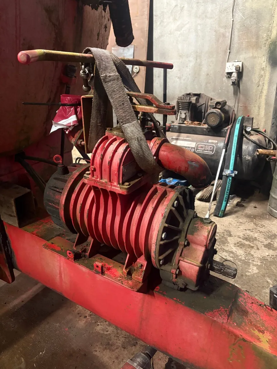 Vacuum pump - Image 2