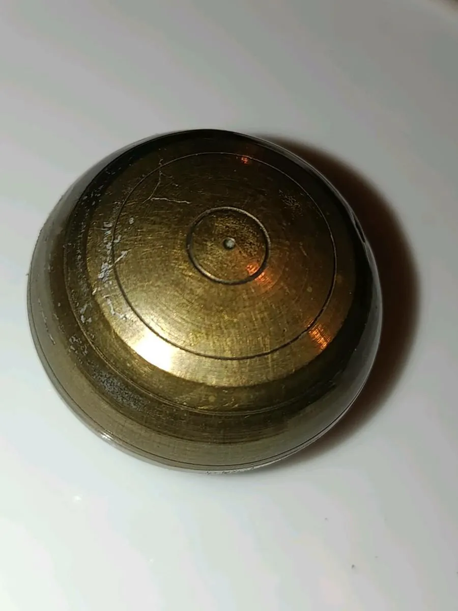 Solid gold 2" (inch) memory/jewellery container - Image 3