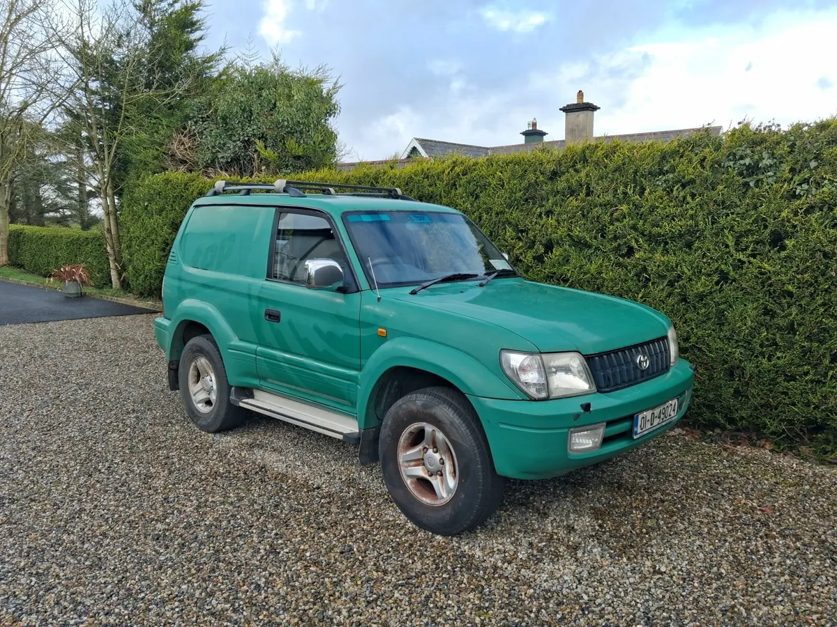 Toyota Land Cruiser 2001 - Image 1