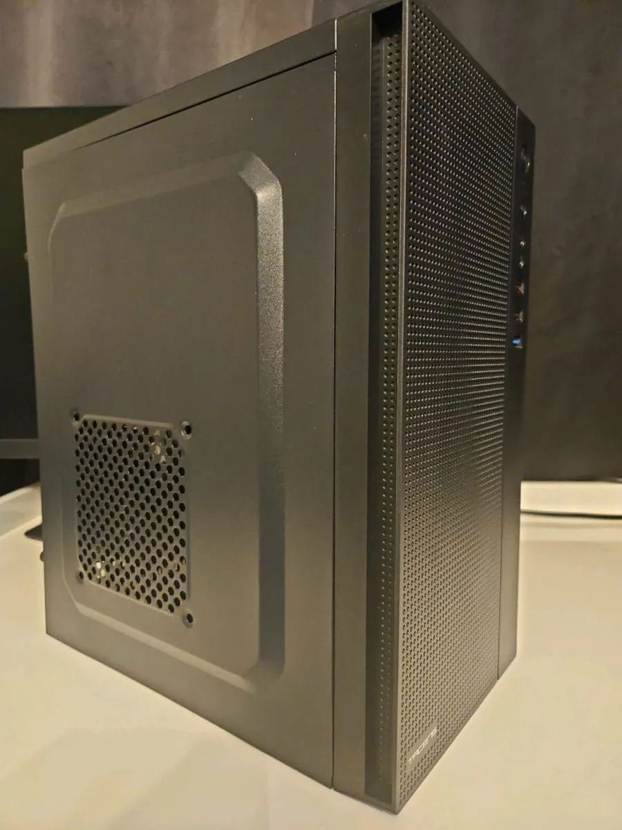 Mini Deskop Pc - Image 1