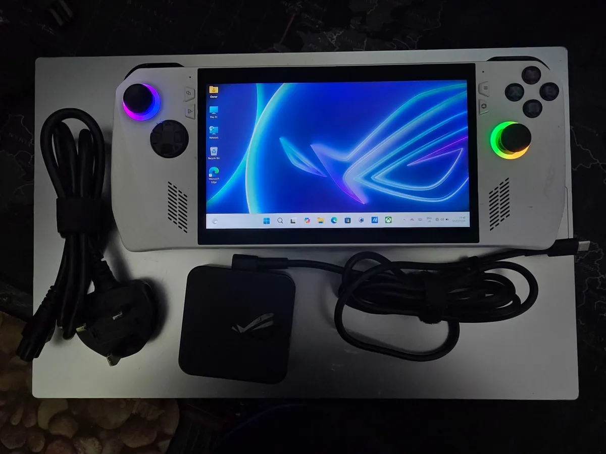 Asus ROG Ally Z1 Extreme - Image 1