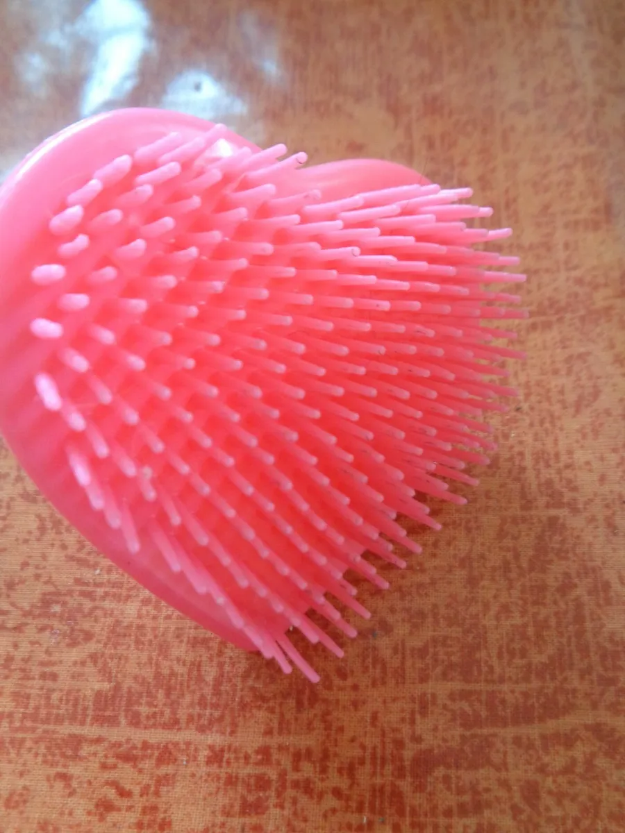 Detangling Brush for Sale - Image 2