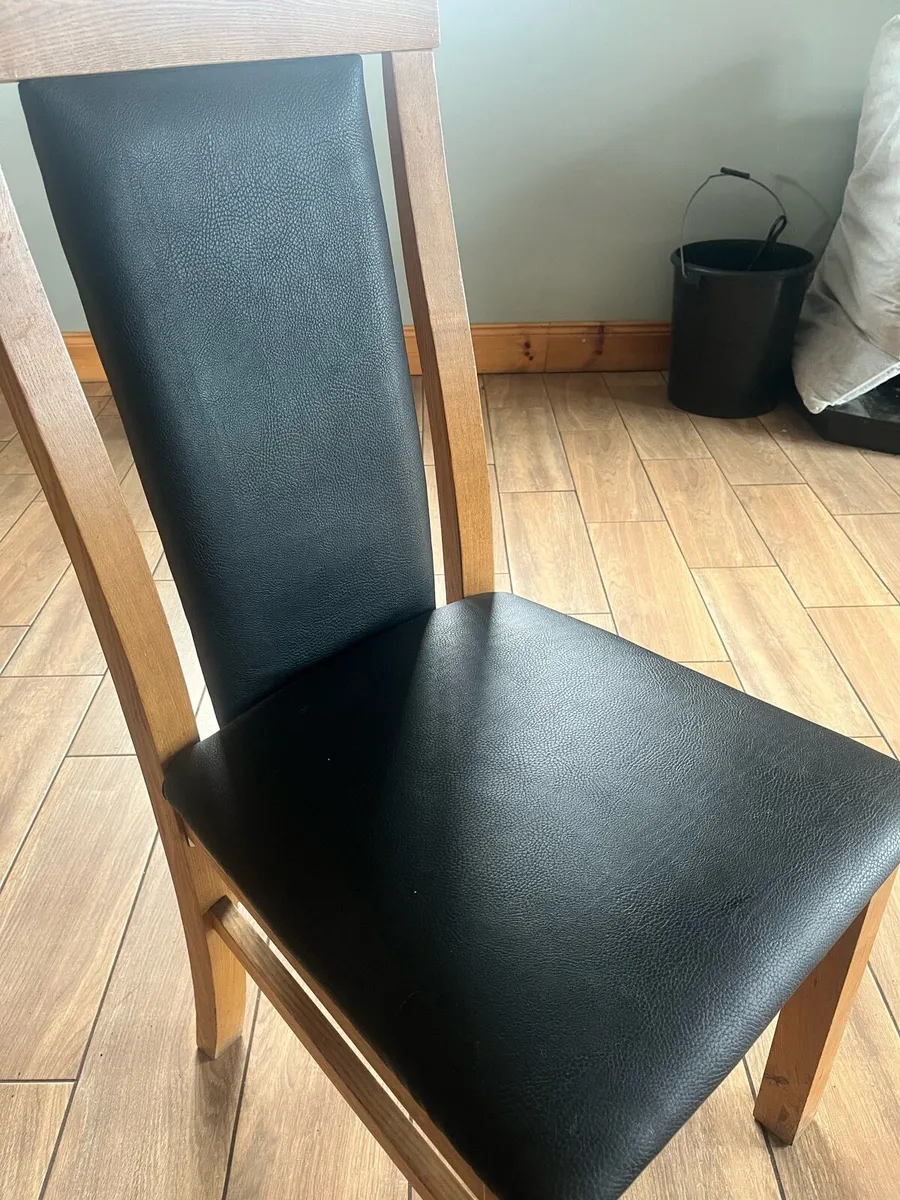 Dining chairs - Image 1