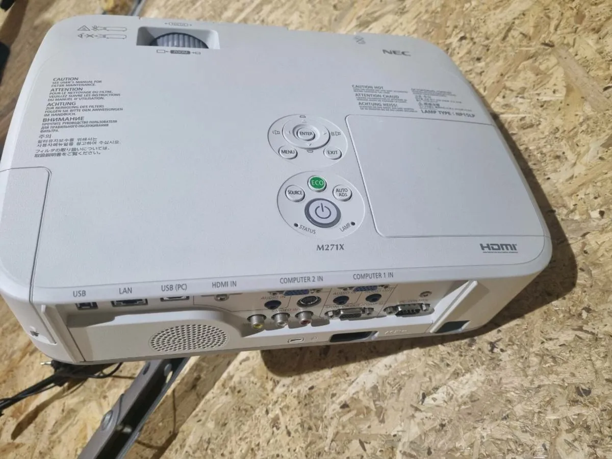 Pojector NEC with electric screen Projector 185cm - Image 2