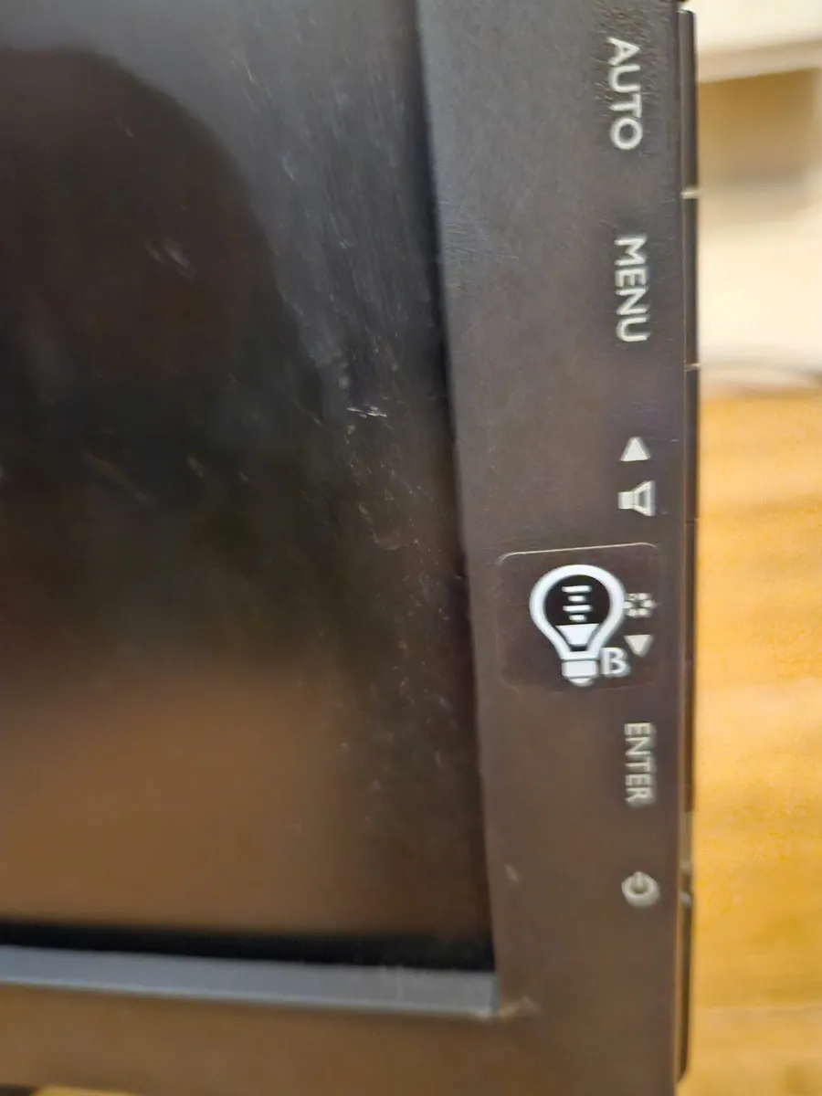 Monitor/Screen - Image 4