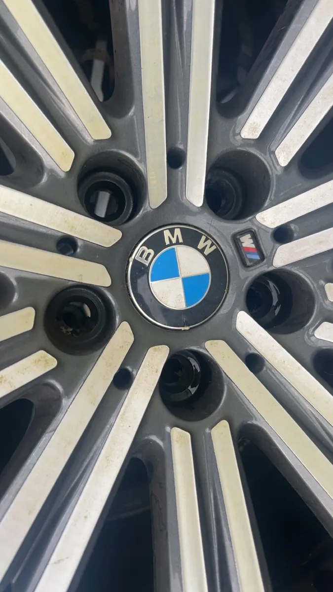 18” BMW alloys + tire - Image 3