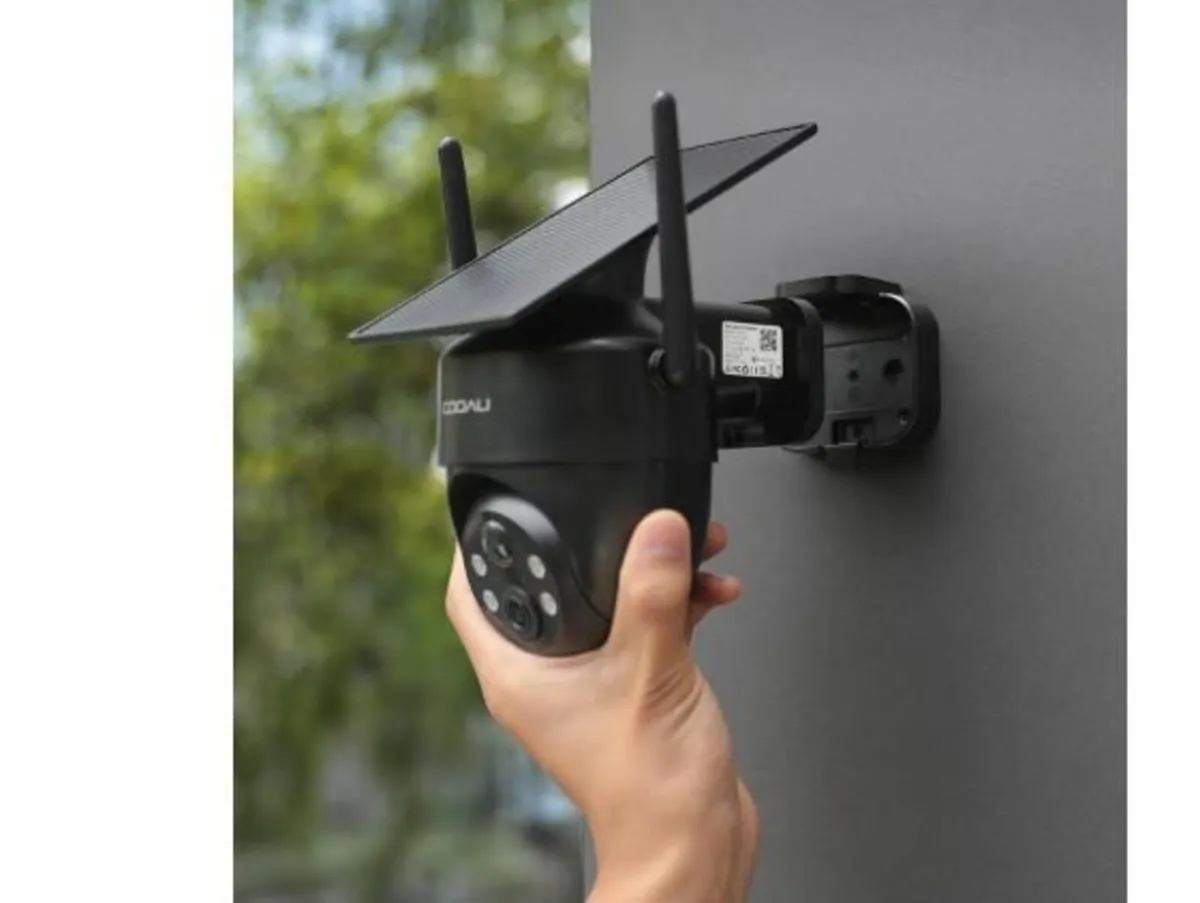 Camera Battery Solar 2K Outdoor WiFi Camera - Image 2