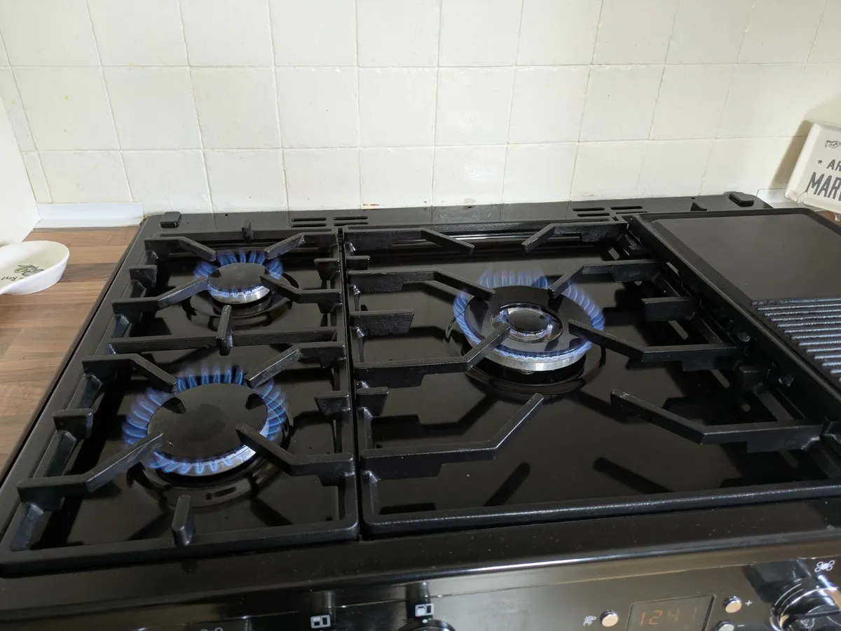 Range cooker - Image 2