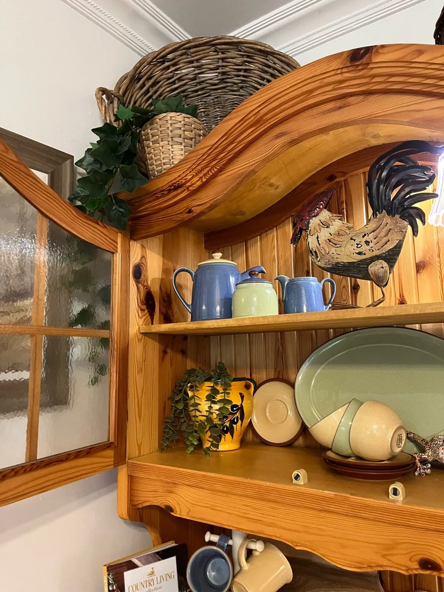 Dresser / display cabinet / unit - Image 3