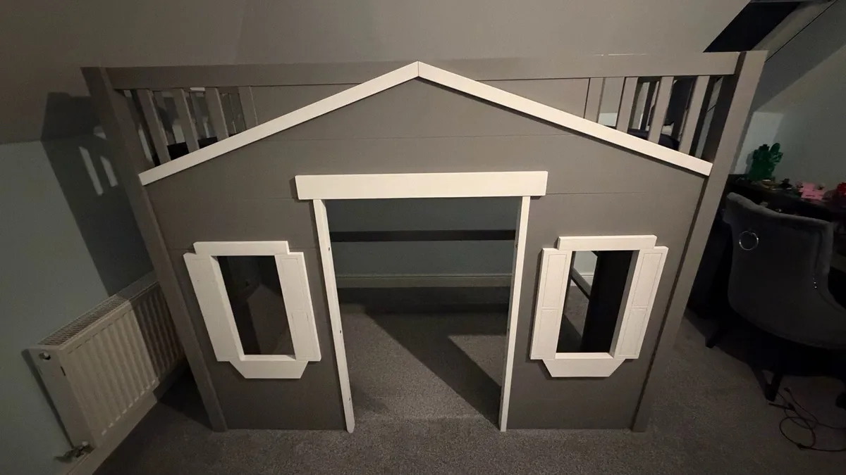 Playhouse Loftbed - Kids Bed - Image 2
