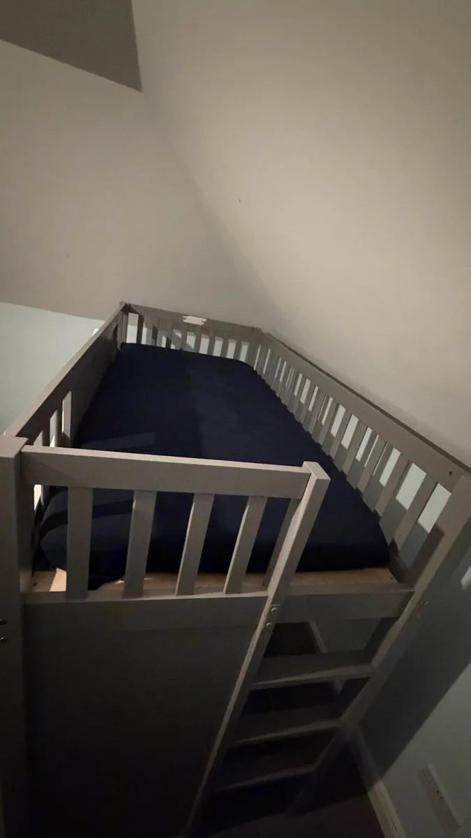 Playhouse Loftbed - Kids Bed - Image 4