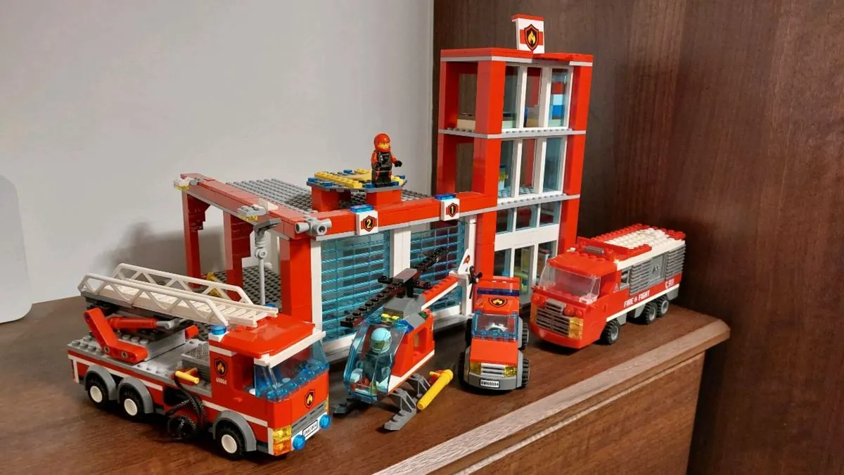 Lego City Fire station - Image 2