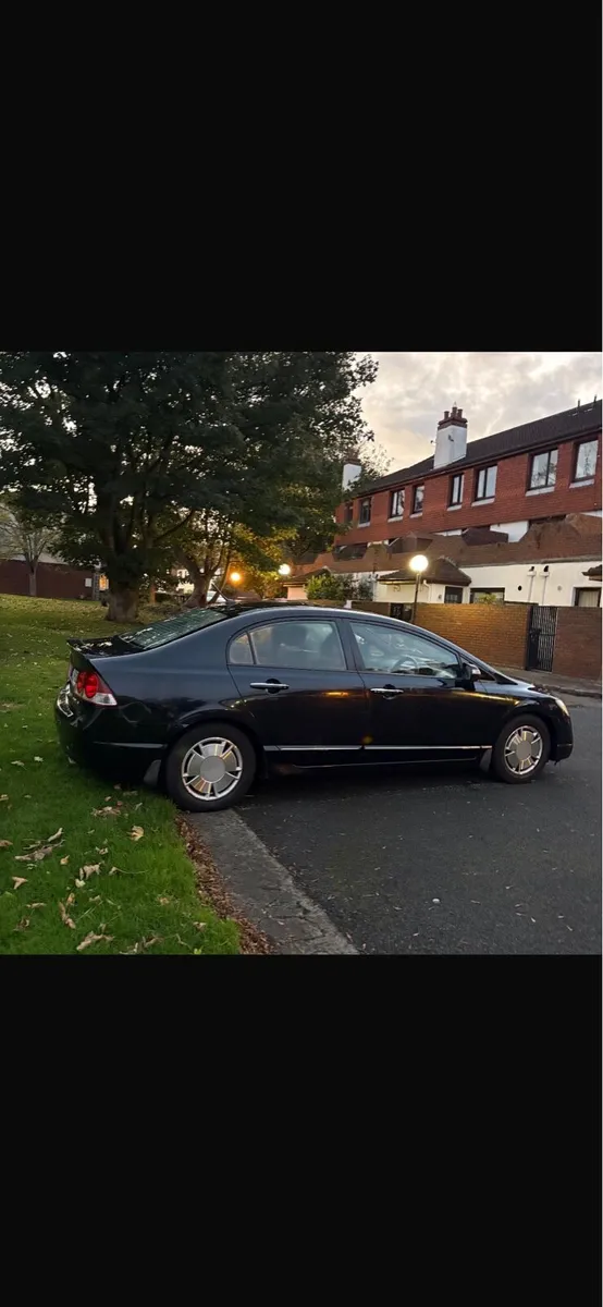 Honda Civic Hybrid 07 (New Battery) - Image 4