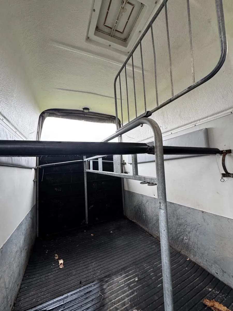 Cheval Liberte - Image 3