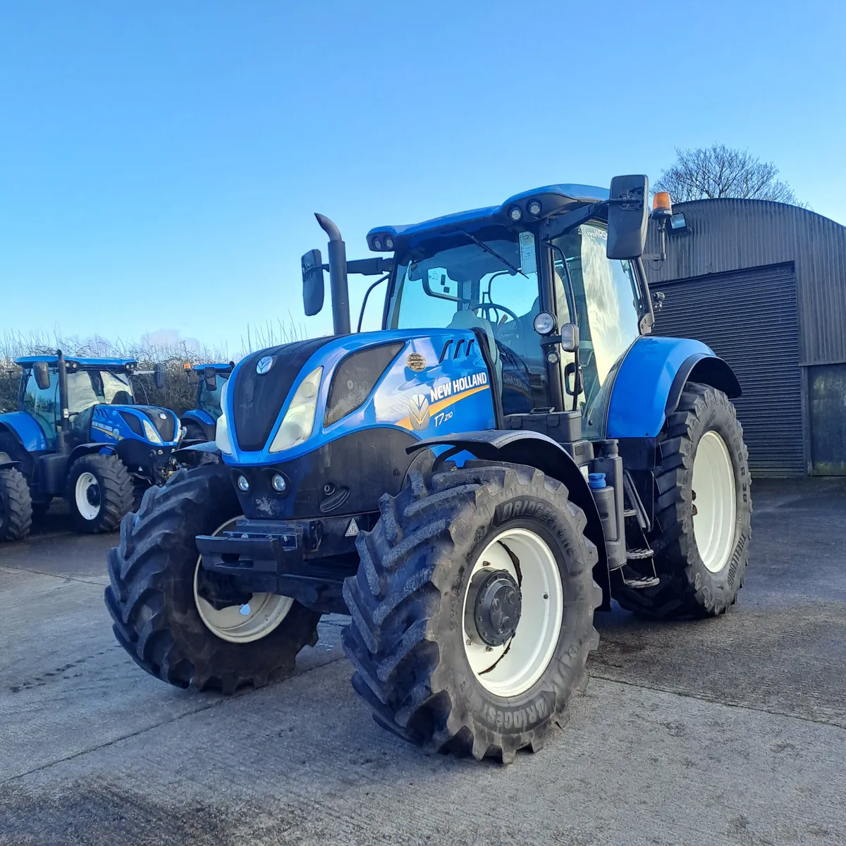 New Holland T7-210 - Image 1