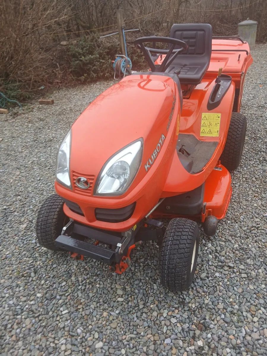 Ride on Lawnmower - Image 4