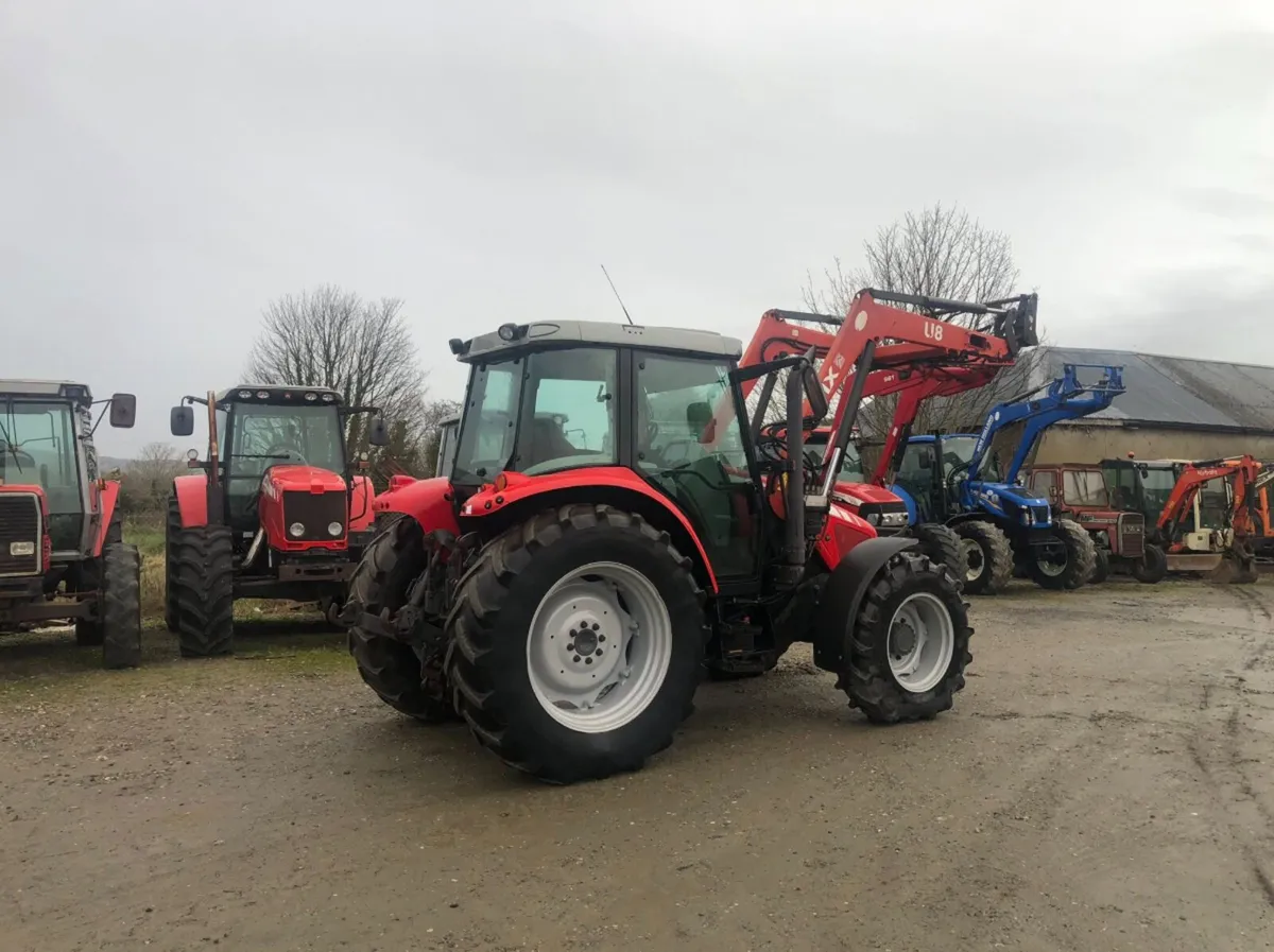 2012 Massey Ferguson 5435 - Image 2