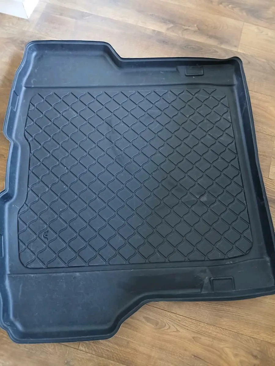 BMW 4 series gran coupe boot liner. - Image 2