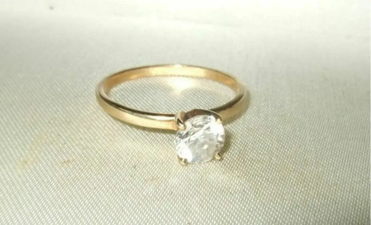 Vintage 14ct Gold Solitaire - Image 2