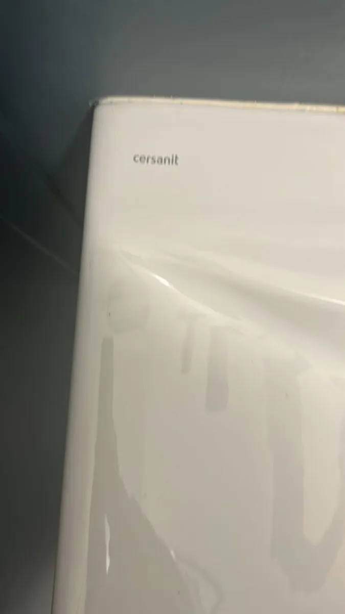 Selling two of these sinks , one with tap and one without - Image 2