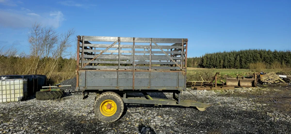 Turf trailer - Image 1
