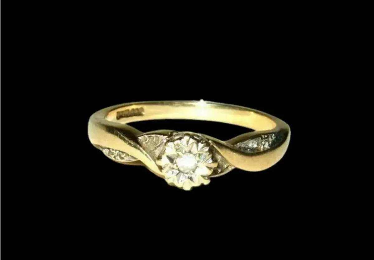 Vintage Hallmarked Diamond 9ct Gold Ring - Image 4