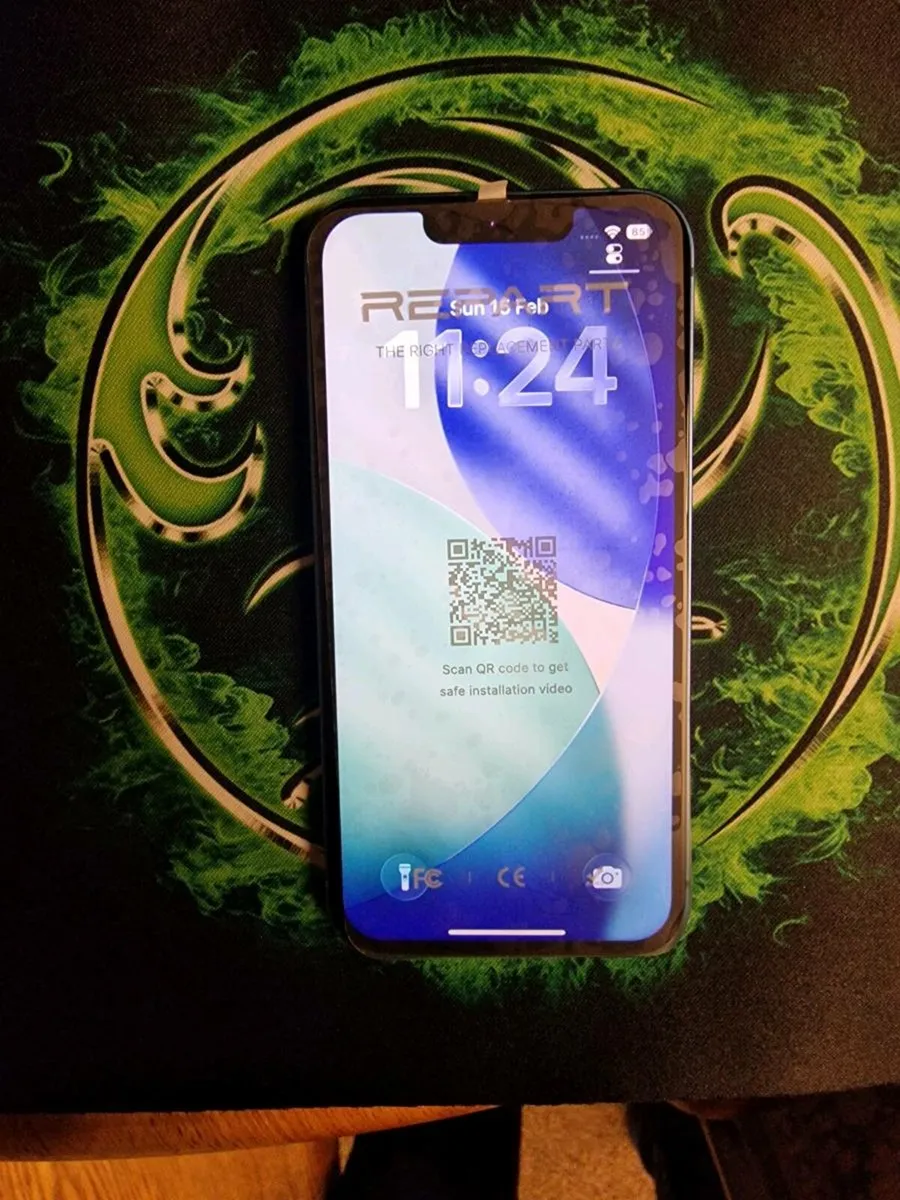 Apple iPhone 13 128gb - Image 1