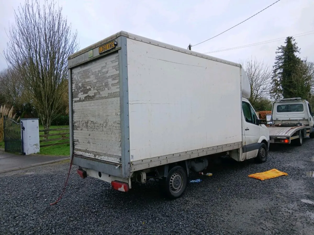 2010 volkswagen crafter 2.5 tdi box body - Image 2