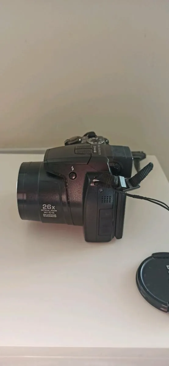 Nikon Coolpix P100 26x Zoom Camera - Image 2