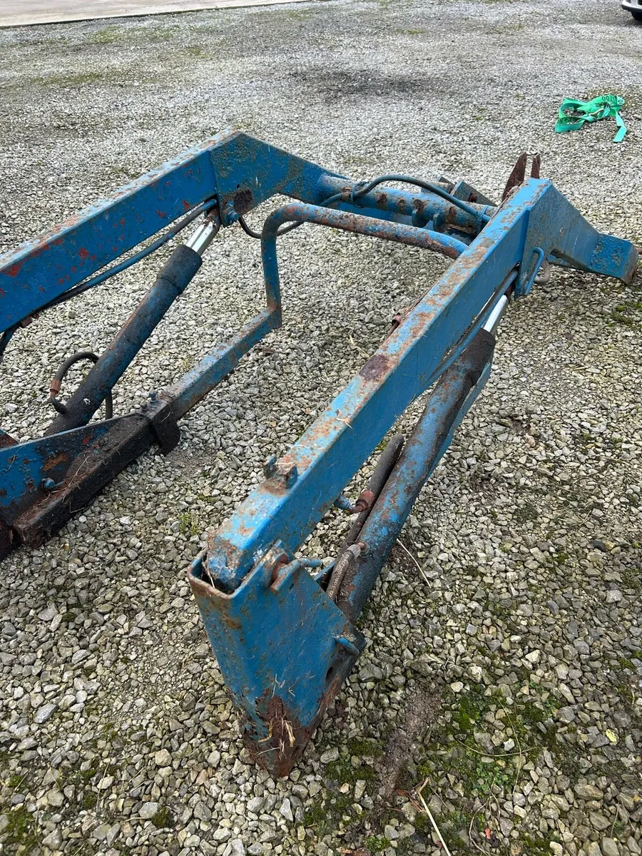 Leyland 255 loader - Image 3
