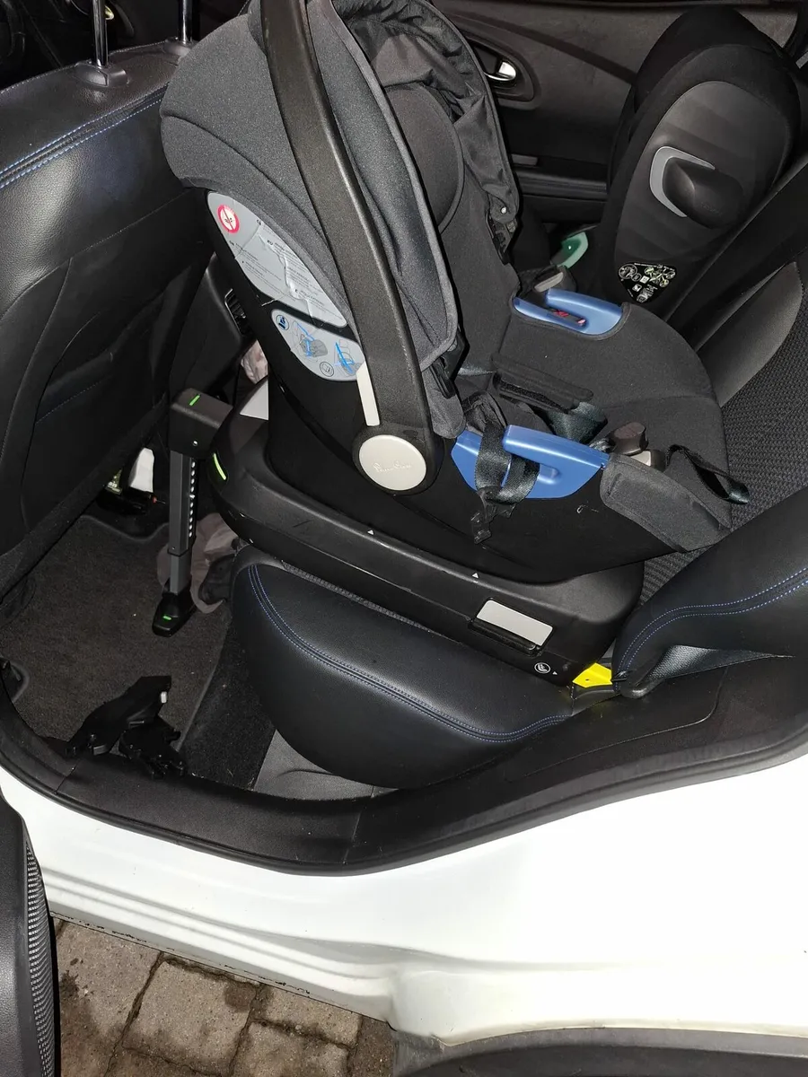 Baby car seat - Image 4