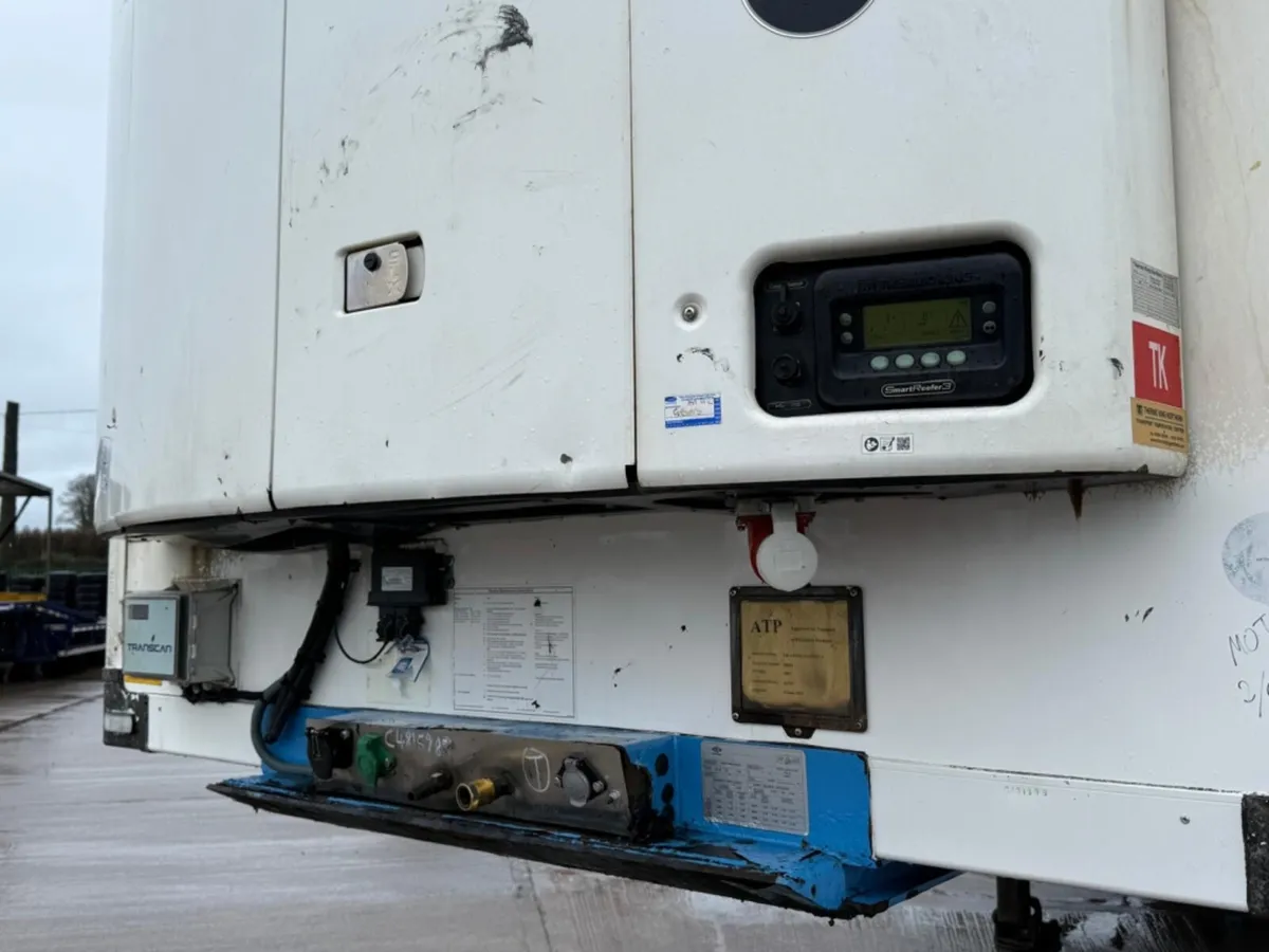 2018 GRAY & ADAMS TWIN TEMP FRIDGE - Image 2