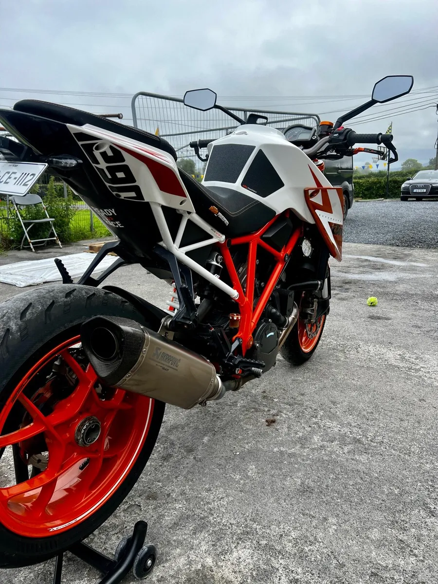 Ktm 1290 duke r special edition - Image 2