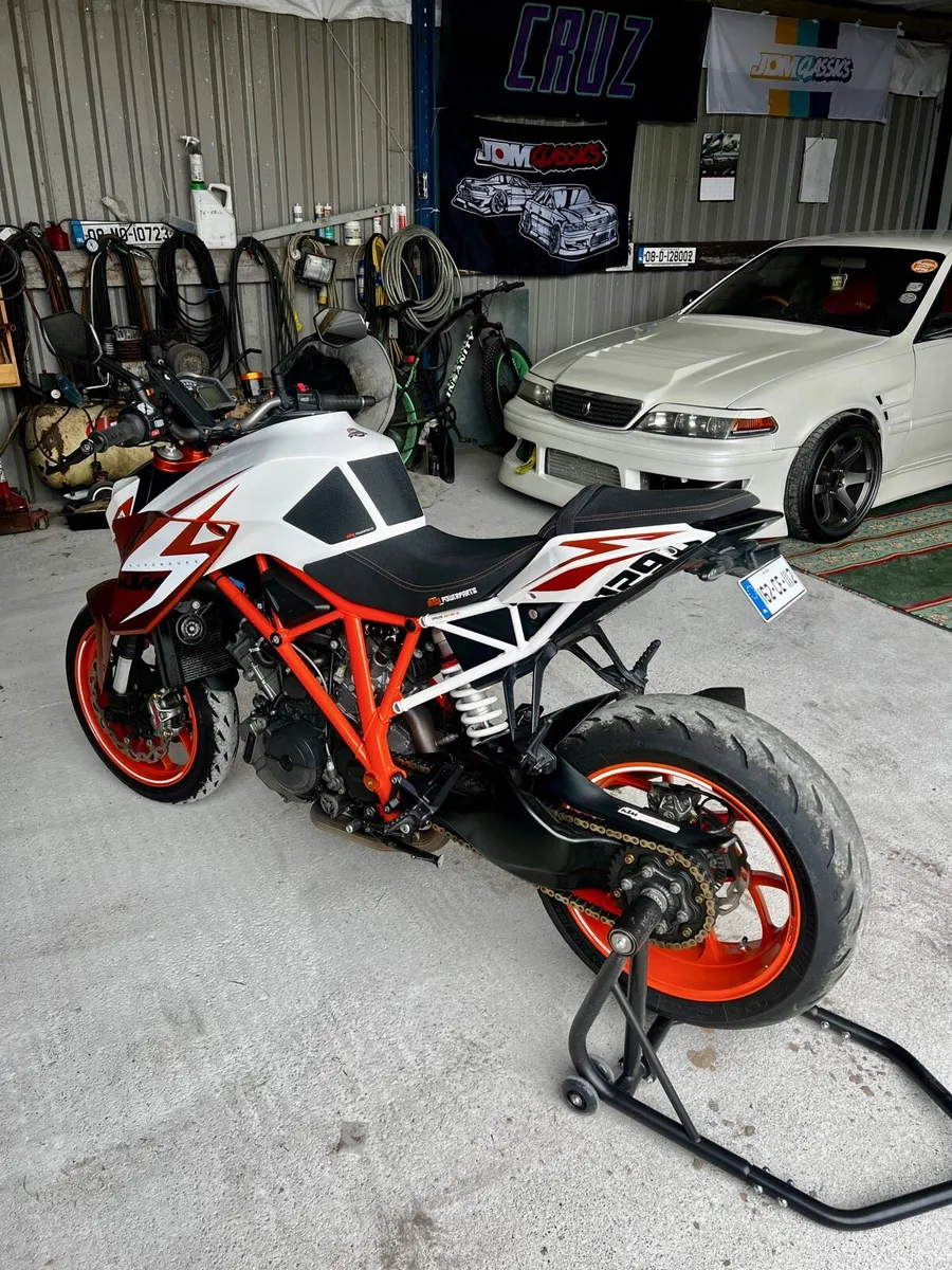 Ktm 1290 duke r special edition - Image 3