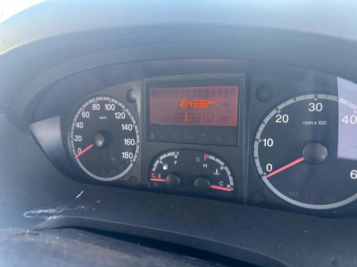 Cherry picker - Image 4