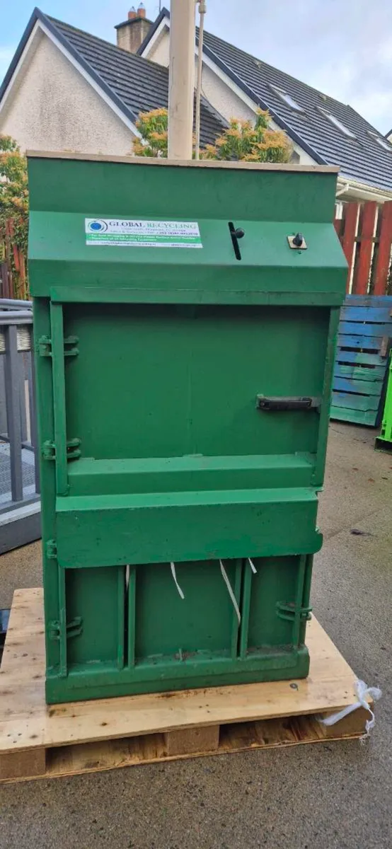 Cardboard baler compactor - Image 4