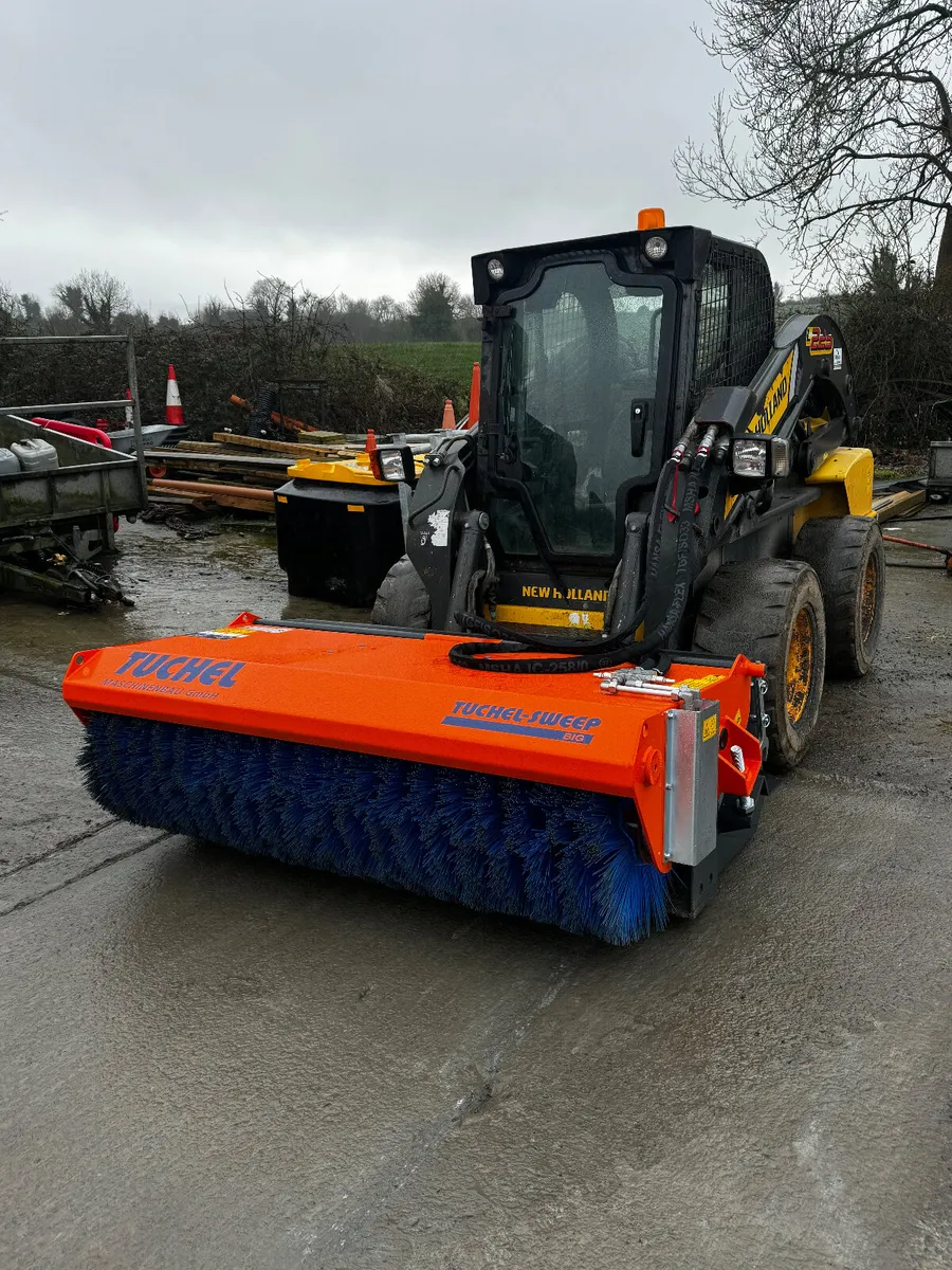Tuchel BIG sweeper for skid steers - Image 1