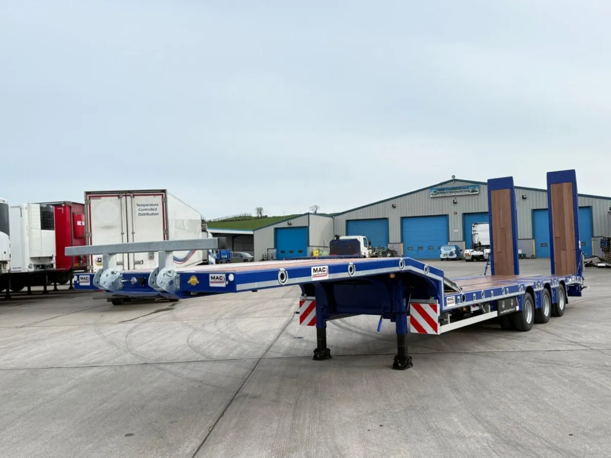 2026 MAC 2026 MAC 3 AXLE 45FT LOWLOADER - Image 3