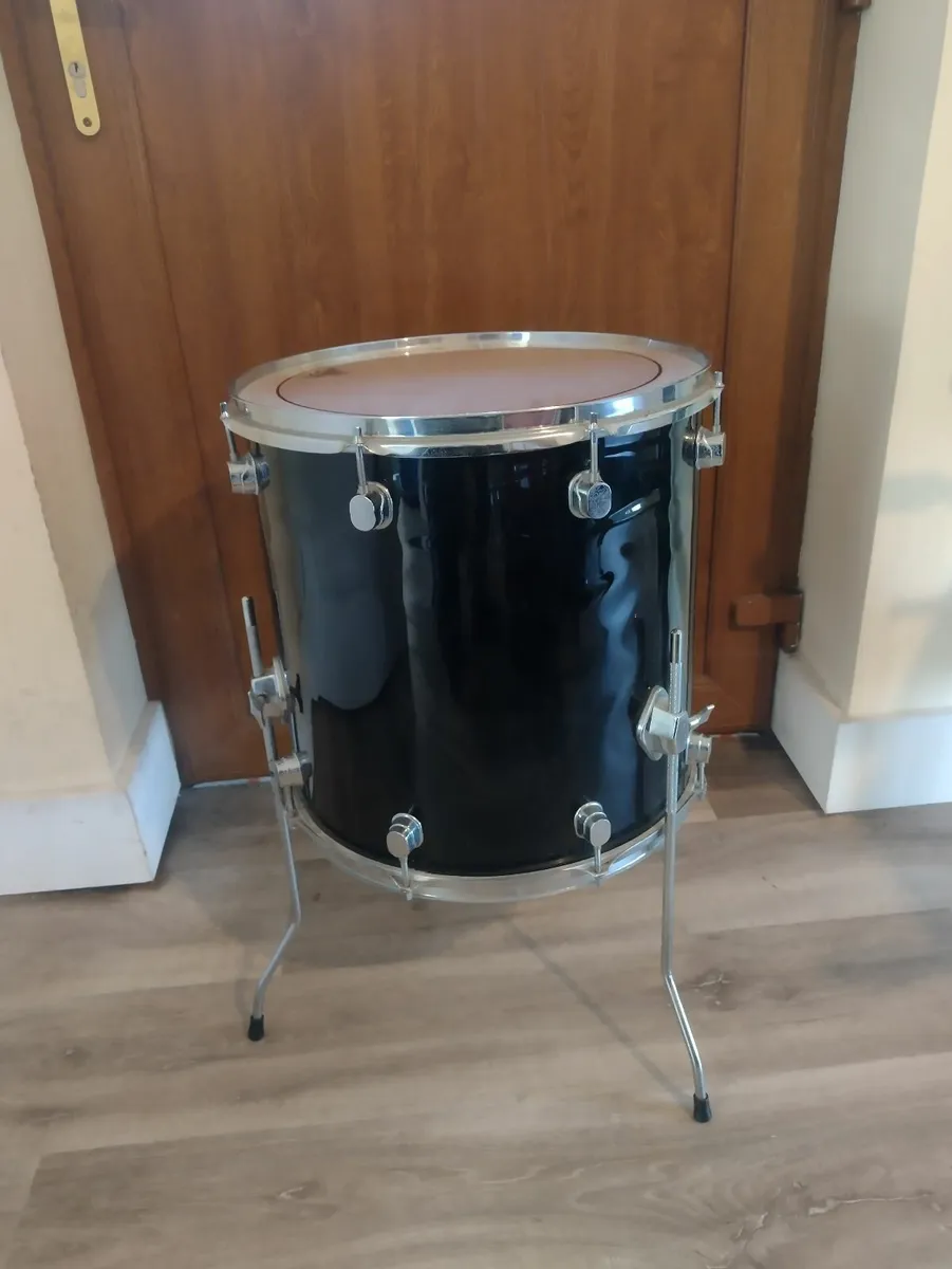 Floor tom. - Image 1