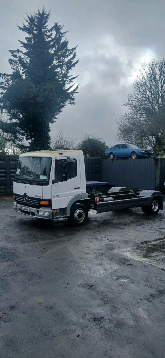 Mercedes atego - Image 1