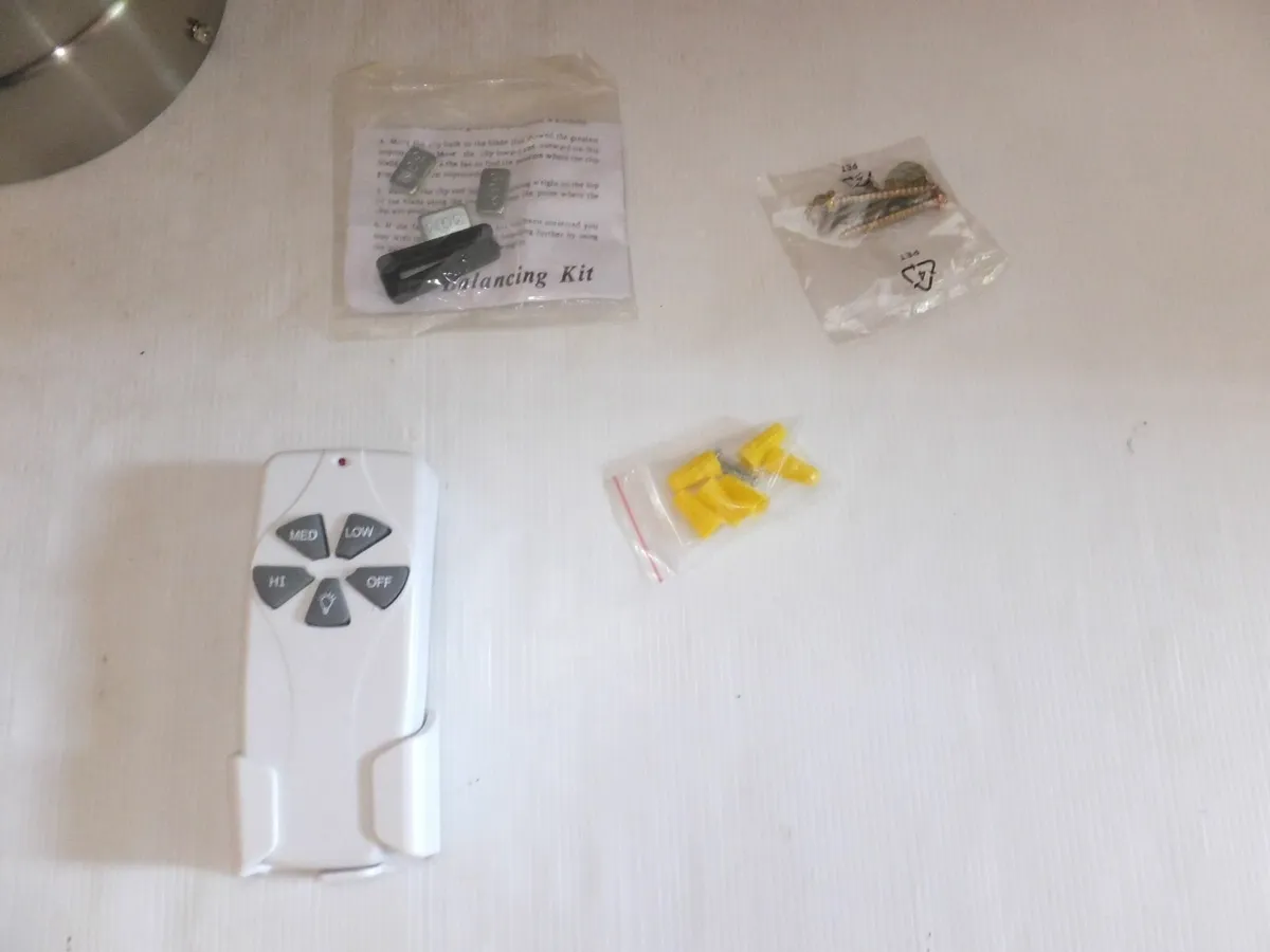 Ceiling Fan Light - Image 4