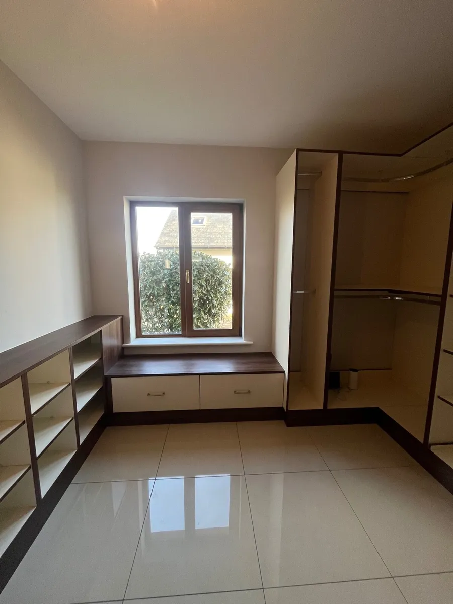 Walk-in Wardrobe -Ivory and Walnut - Image 2