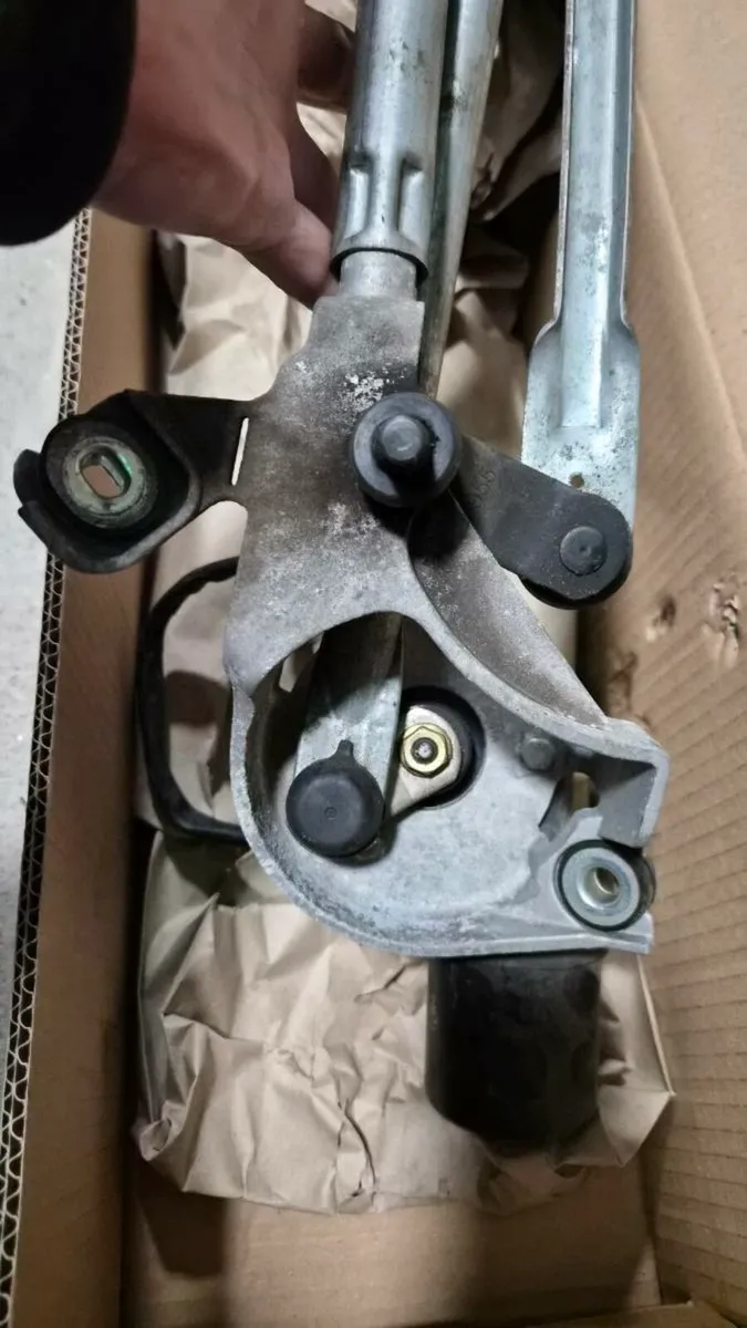 Tesla model s 2017. Wipers module - Image 3