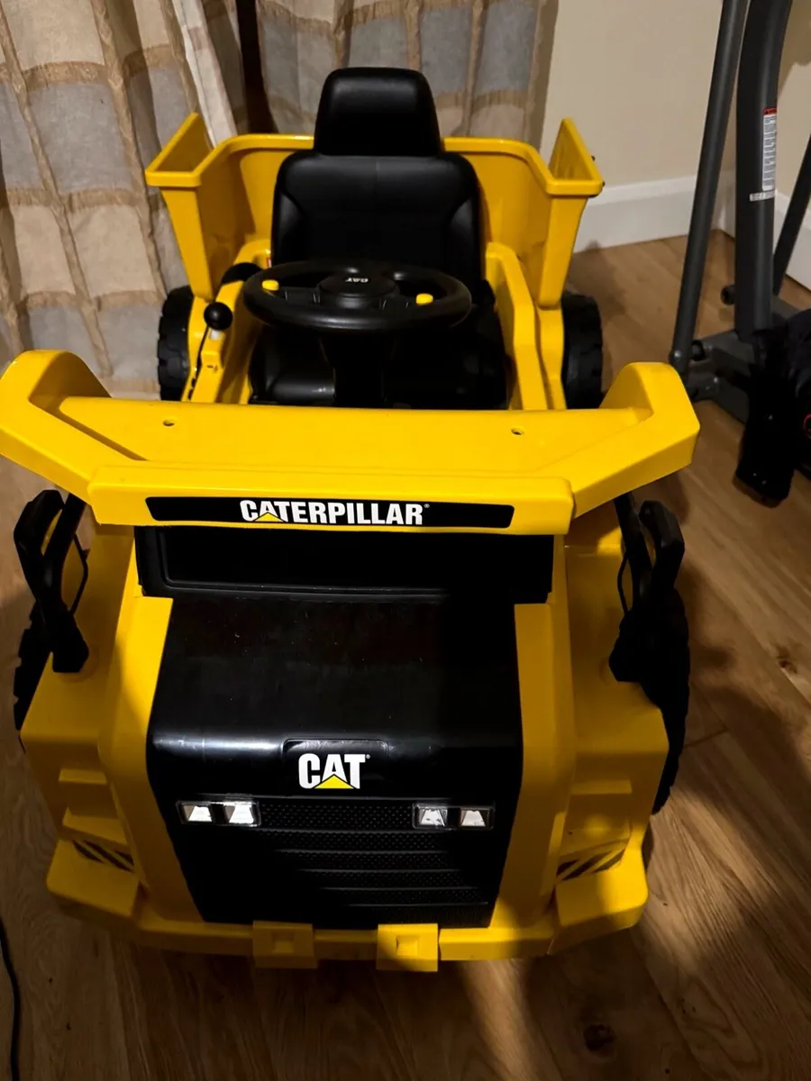 CAT- Ride on digger / Dump truck -Excellent Condi