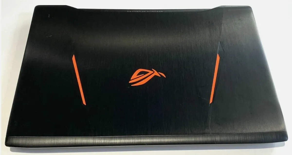 Faulty Asus ROG 17.3" i7 2.8Ghz 8GB No SSD Spares - Image 1