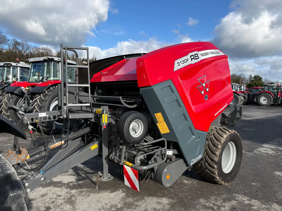 Massey Ferguson RB3130 Round Chamber Baler Used - Image 1